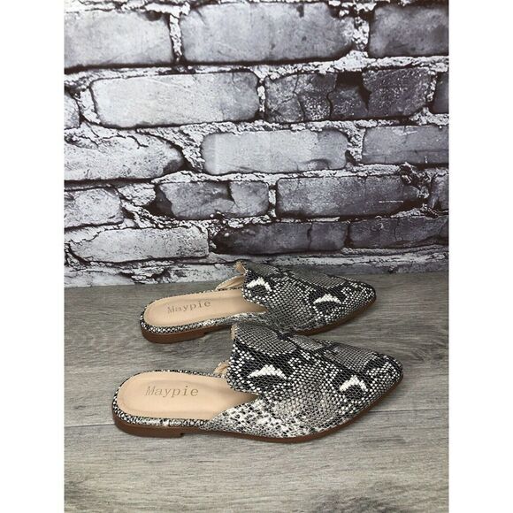 Maypie Ivory Black Snake Skin Print Pointed Toe Flats Mules Women Sz 7M US/38EU - Picture 11 of 16